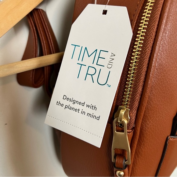 NWT Time And Tru Ruby Backpack Color Cognac With Small Coin Bag - Picture 6 of 10